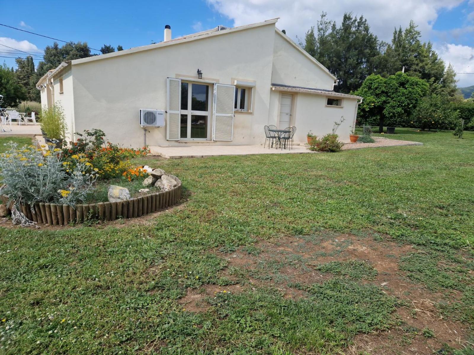 Maison Jumelee Cloturee Linguizzetta Exterior photo
